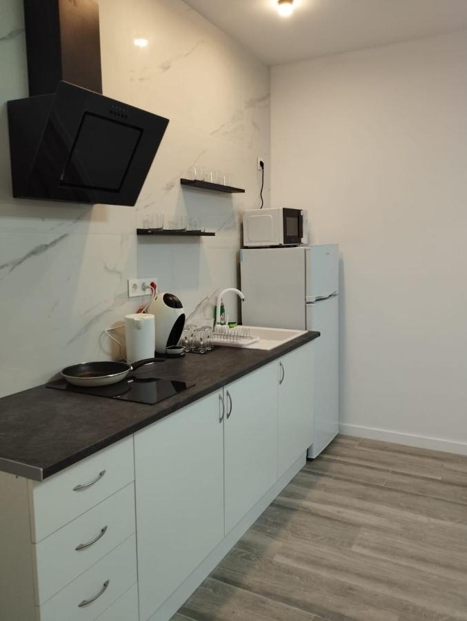 Apartamento Blanco Y Negro En El Centro Alicante Exterior foto